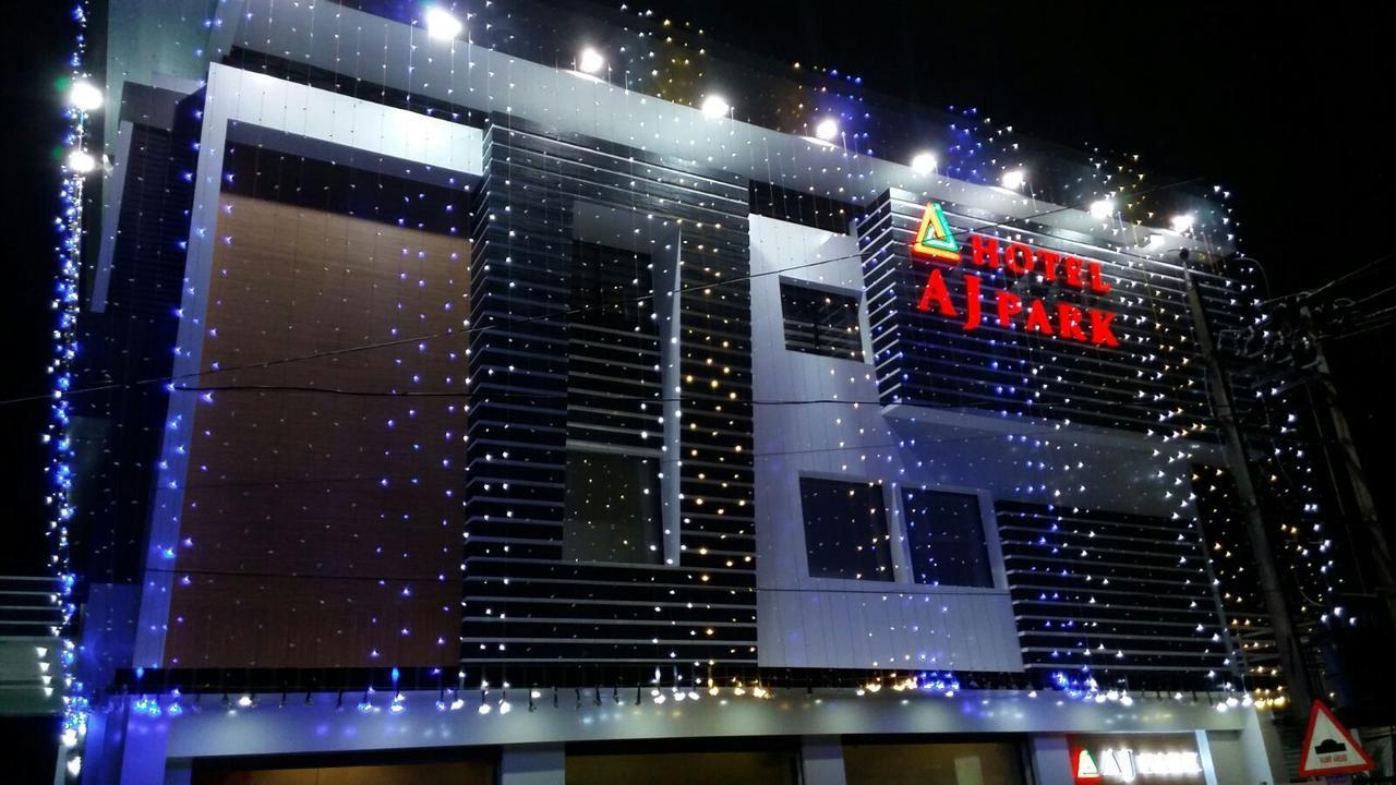 Hotel A J Park Alappuzha Экстерьер фото