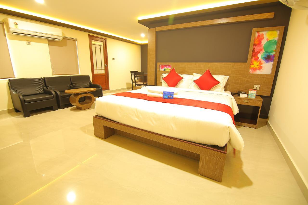 Hotel A J Park Alappuzha Экстерьер фото