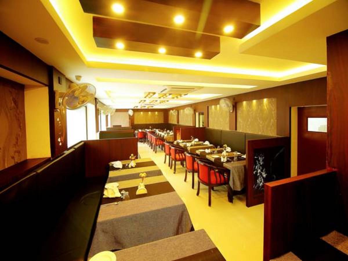Hotel A J Park Alappuzha Экстерьер фото
